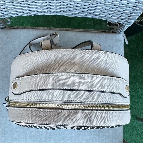 Calpak Kaya backpack - Picture 3 of 6